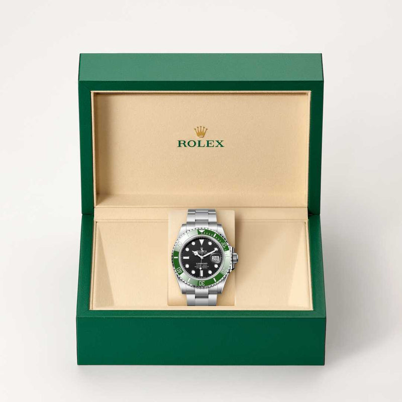 Rolex Submariner Date, M126610LV-0002 | Sergio Capone 3